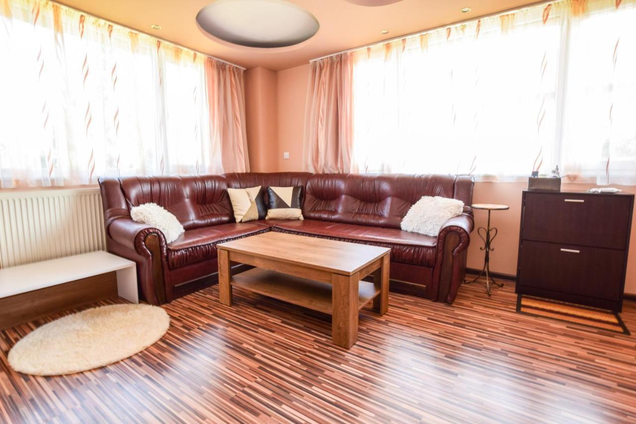 Mariana Apartment Pavel Banea Exterior foto